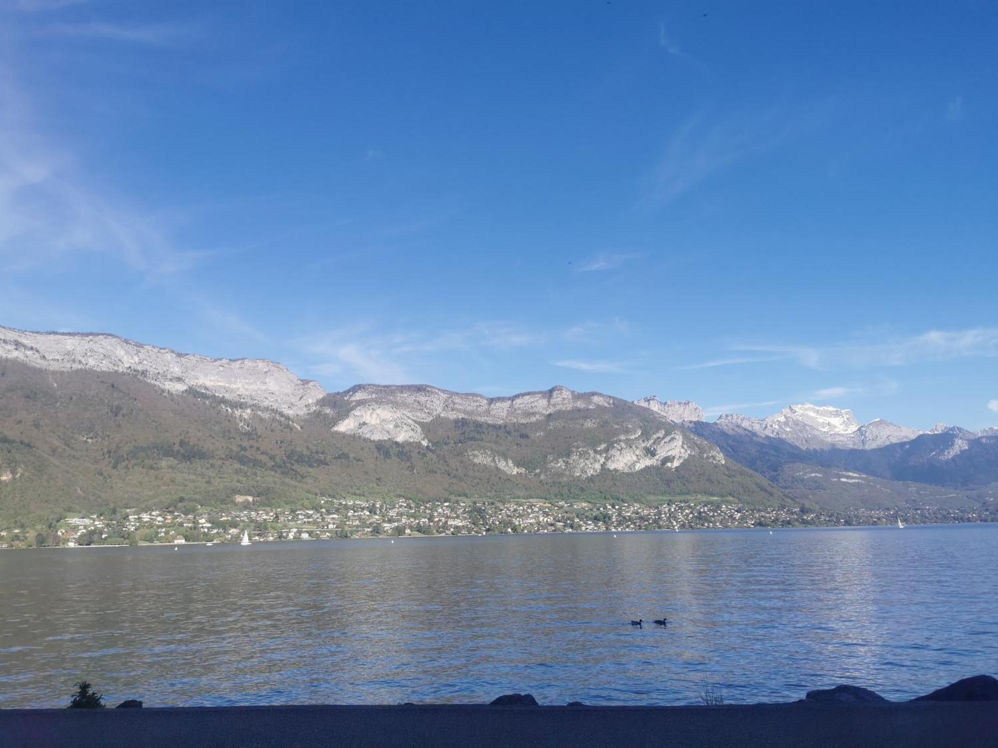 Charmant Appartement A 1 Minute Du Lac Άννεσι Εξωτερικό φωτογραφία